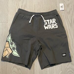 NEW‎ Disney Parks Star Wars Spirit Jersey Gray Shorts Sz 7/8 - Grogu Mandalorian